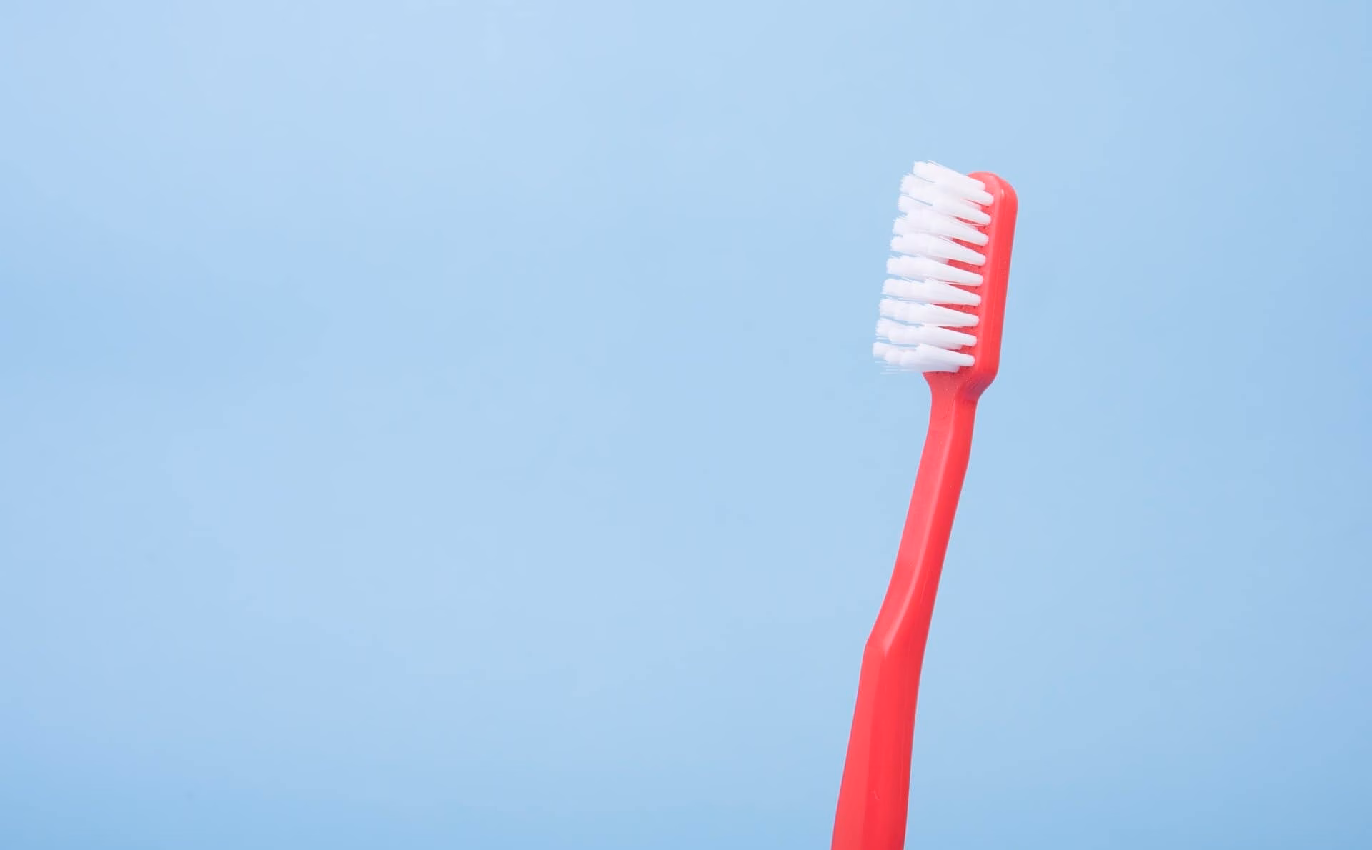 image of toothbrush for blog about what happens when you get veneers