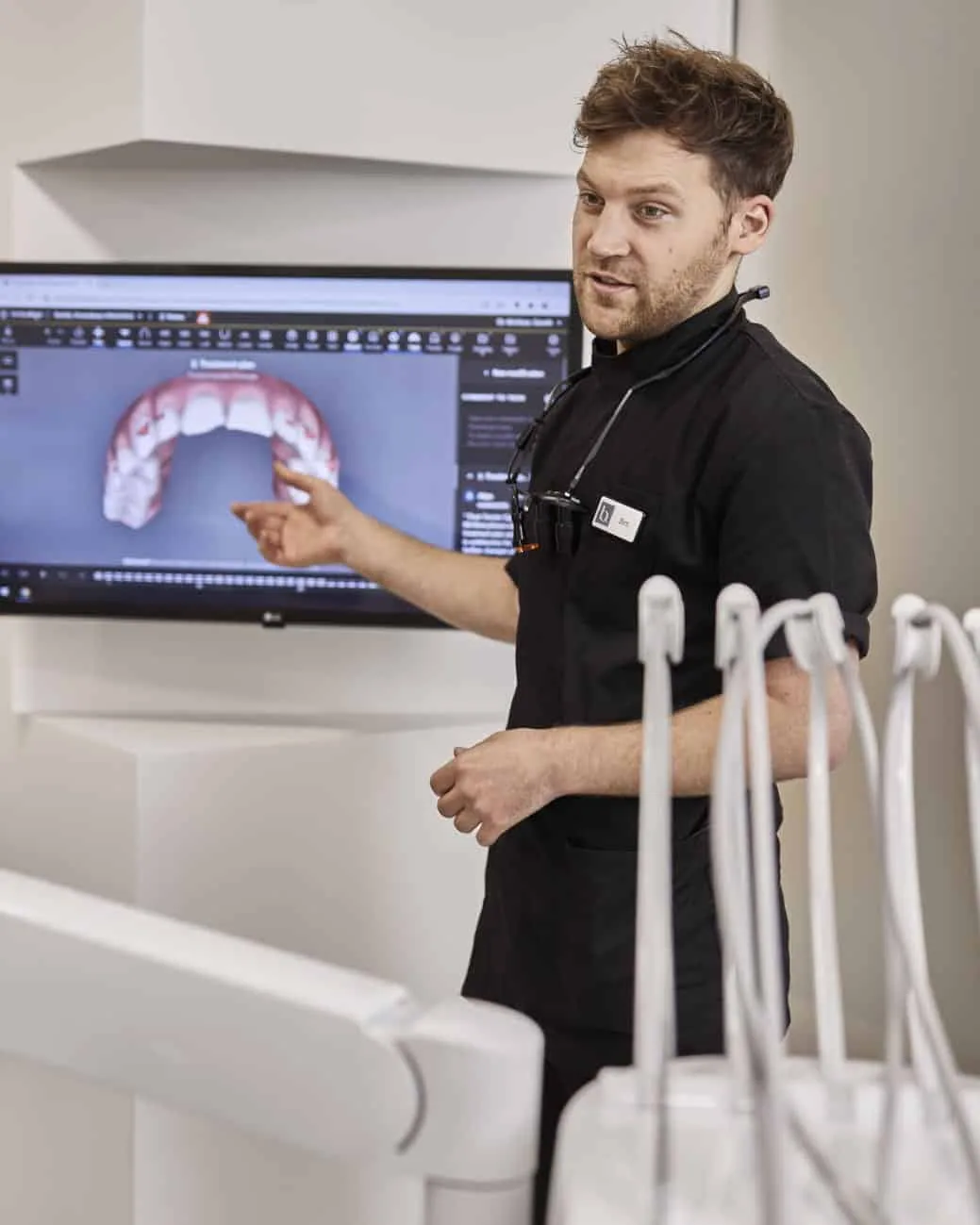 Beyond Dental ben corbau discussing image on screem